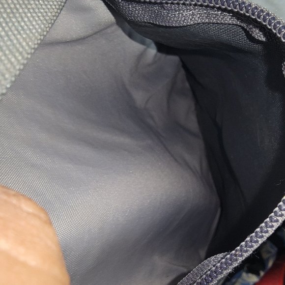 Nike Gray Backpack Lightweight Casual Outdoors School Collage Travel - Picture 6 of 12